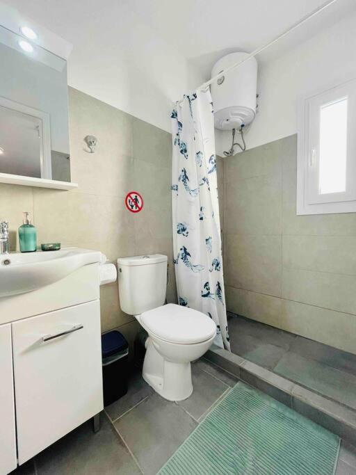 Cozy, Newly Renovated Apartment In Gavrio. Eksteriør bilde