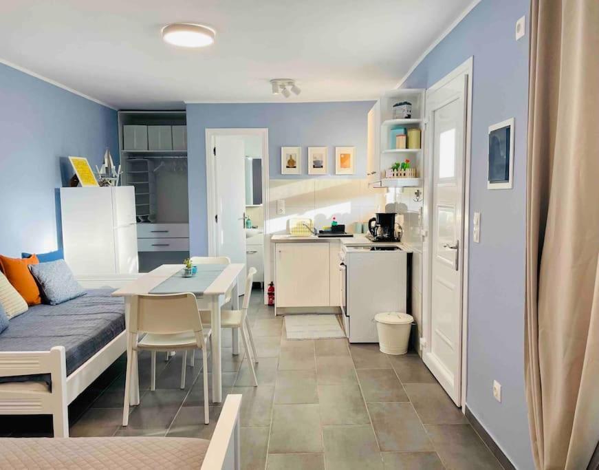 Cozy, Newly Renovated Apartment In Gavrio. Eksteriør bilde